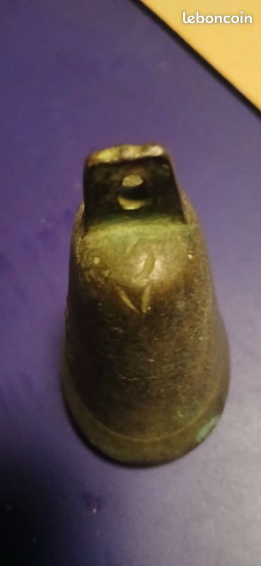 Cloche (image 2)