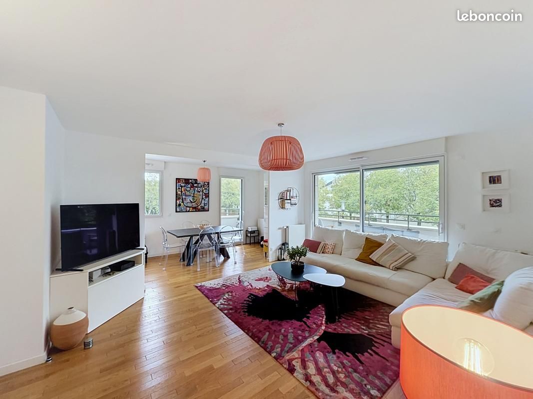 Appartement 4 pièces 77 m² · à Montigny-le-Bretonneux · 77 m² · 483 000 €