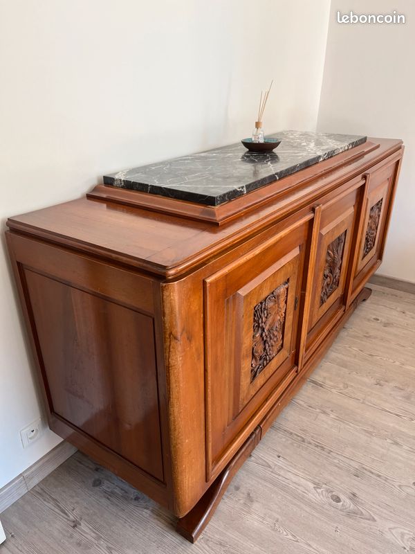 Buffet vintage avec tiroirs et portes fabriqué dans les