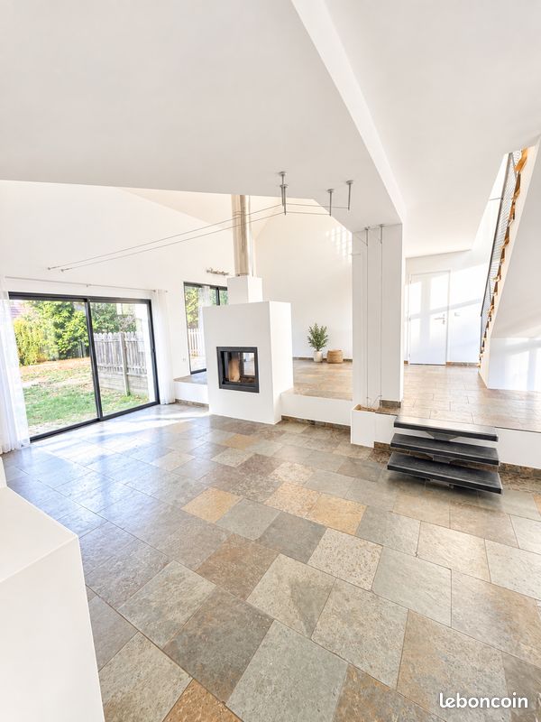 Maison 6 pièces 166 m² · à Bussy-Saint-Georges · 166 m² · 539 000 €