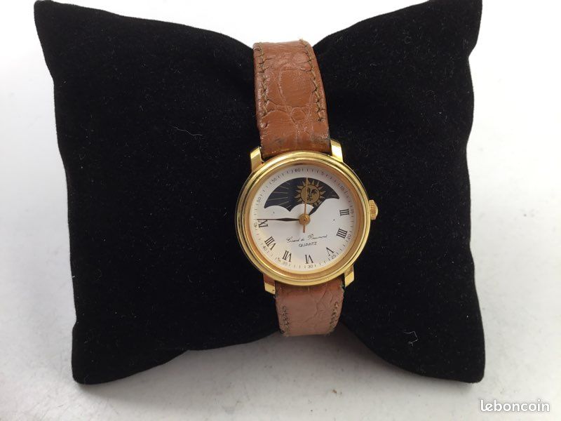 Montre Vintage Gérard De Réaumont - Quartz, Boîtier Doré Rectangulaire 25x35 Mm, Occasion