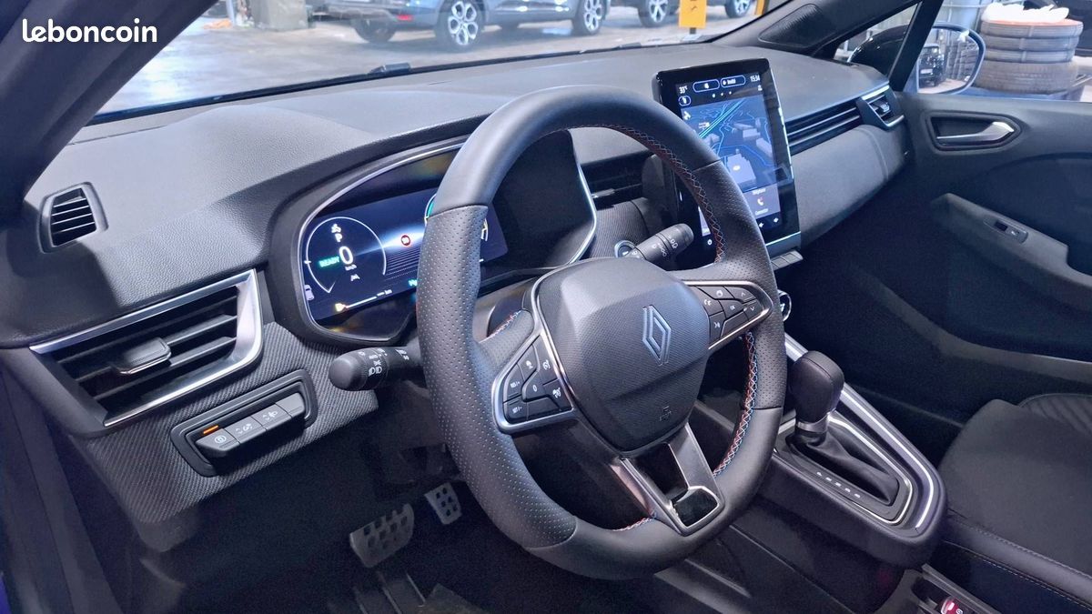 Renault clio e tech full hybrid 145 ch gsr2 (image 11)