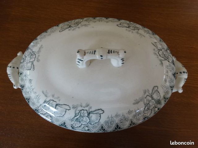 Soupière légumier vintage "Terre de fer" (au marché de Berry) (image 1)