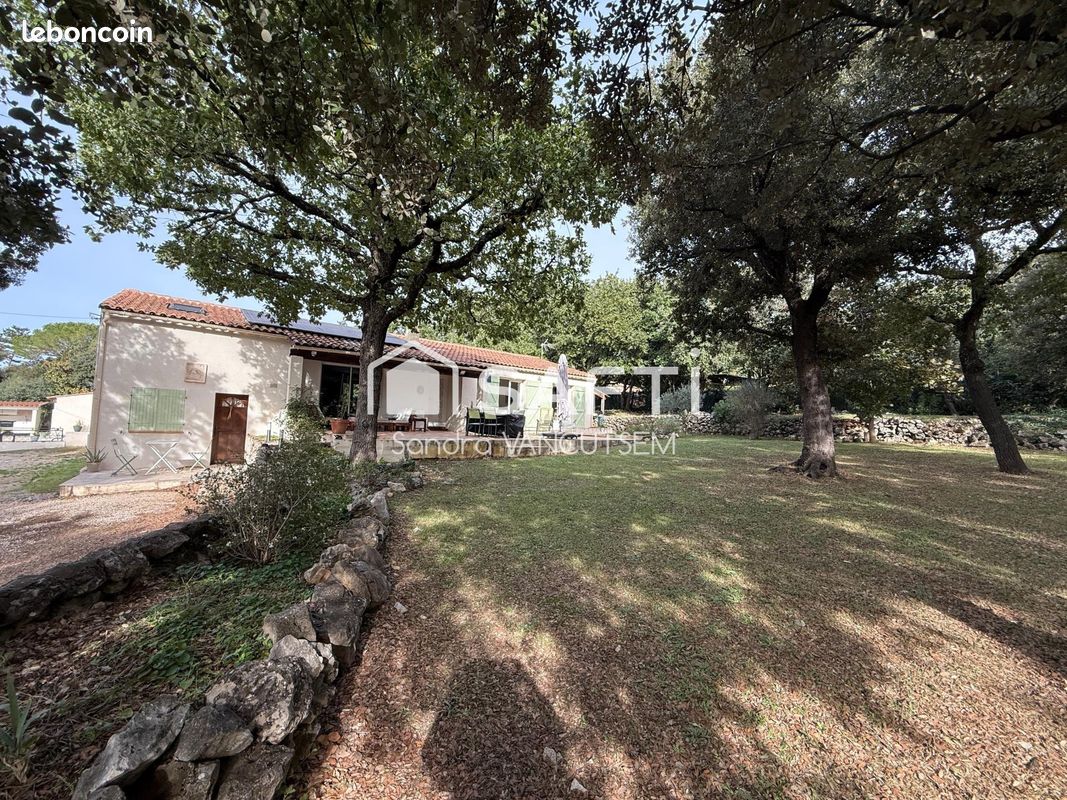 Maison 6 pièces 148 m² · à Saint-Maximin-la-Sainte-Baume · 148 m² · 520 000 €