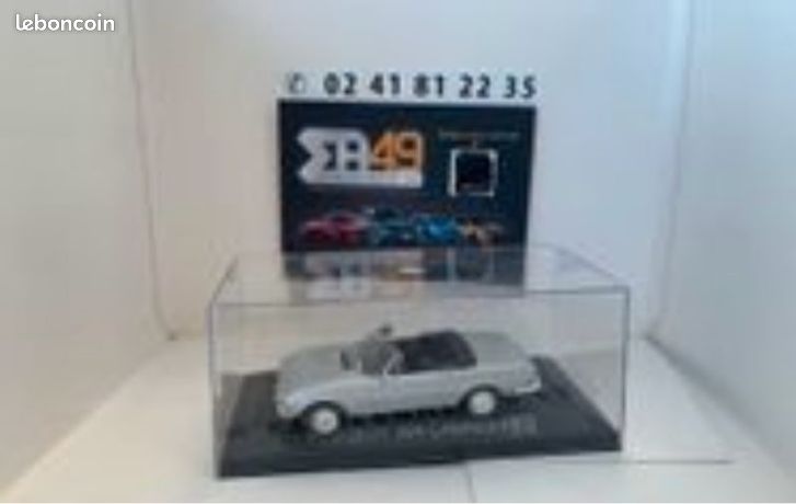 MINIATURE PEUGEOT 504 CABRIOLET 1969 1/18 ROUGE ANDALOU | Officielle Peugeot