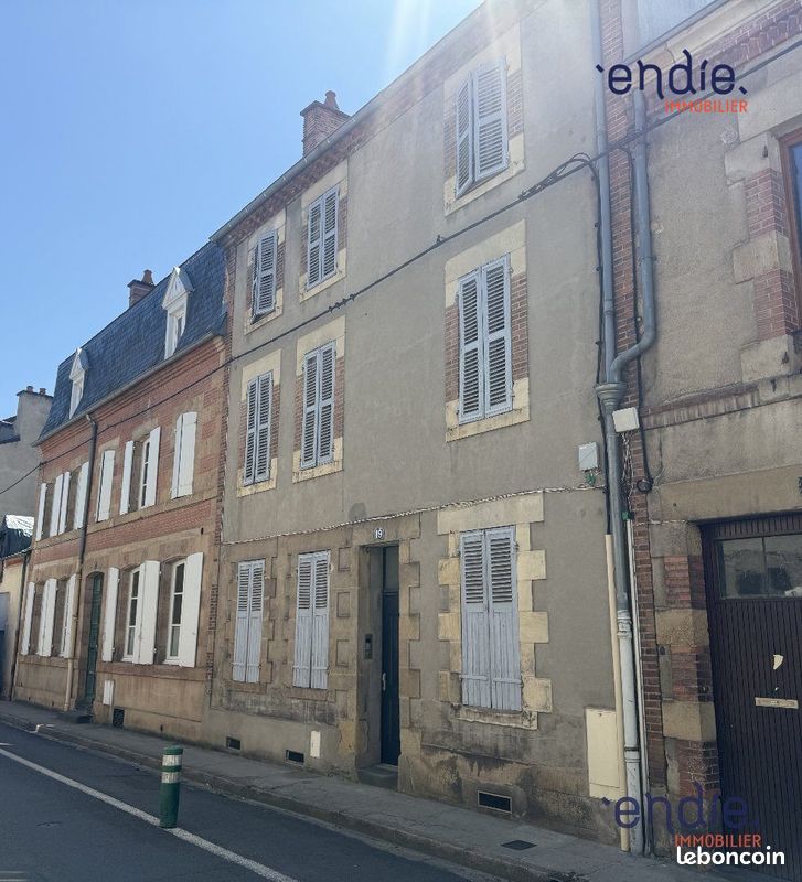 Immeuble 207 m² · à Moulins · 207 m² · 315 000 €