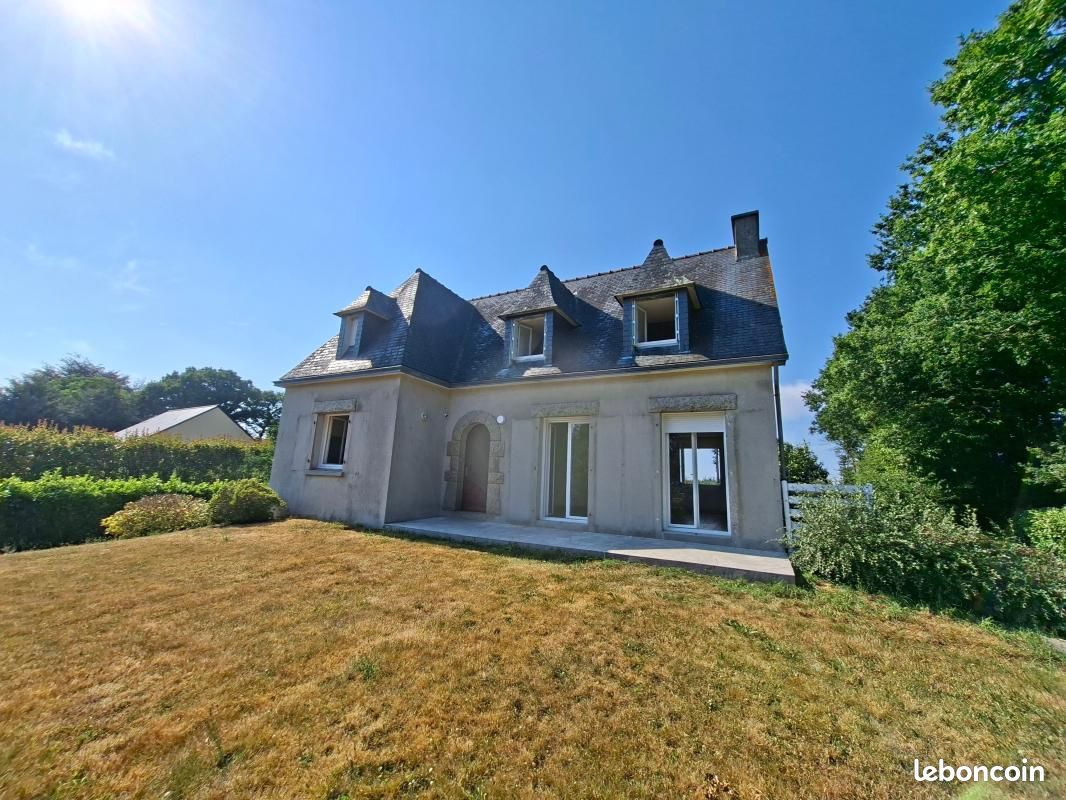 Maison 5 pièces 110 m² · à Plonévez-du-Faou · 110 m² · 750 €/mois
