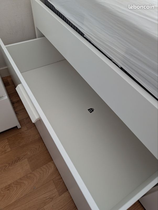 Lit BRIMNES Ikea + Sommier LEIRSUND 140X200 (image 2)
