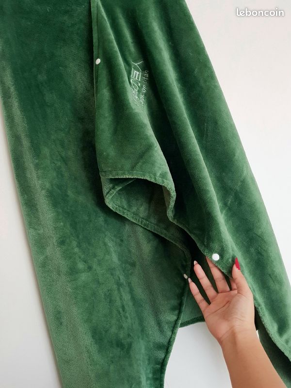 Enorme plaid cape 110 x 160cm NEUF, manga shingeki no kyojin snk attaque titans (image 5)