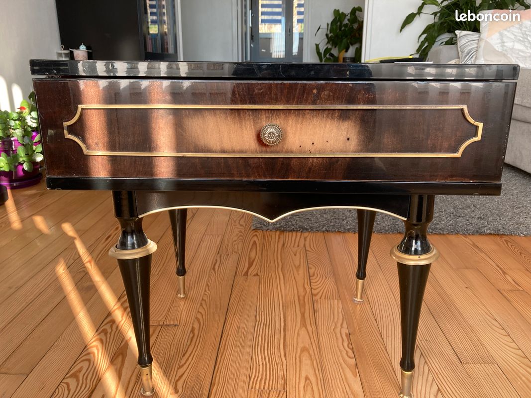Table de chevet (image 1)