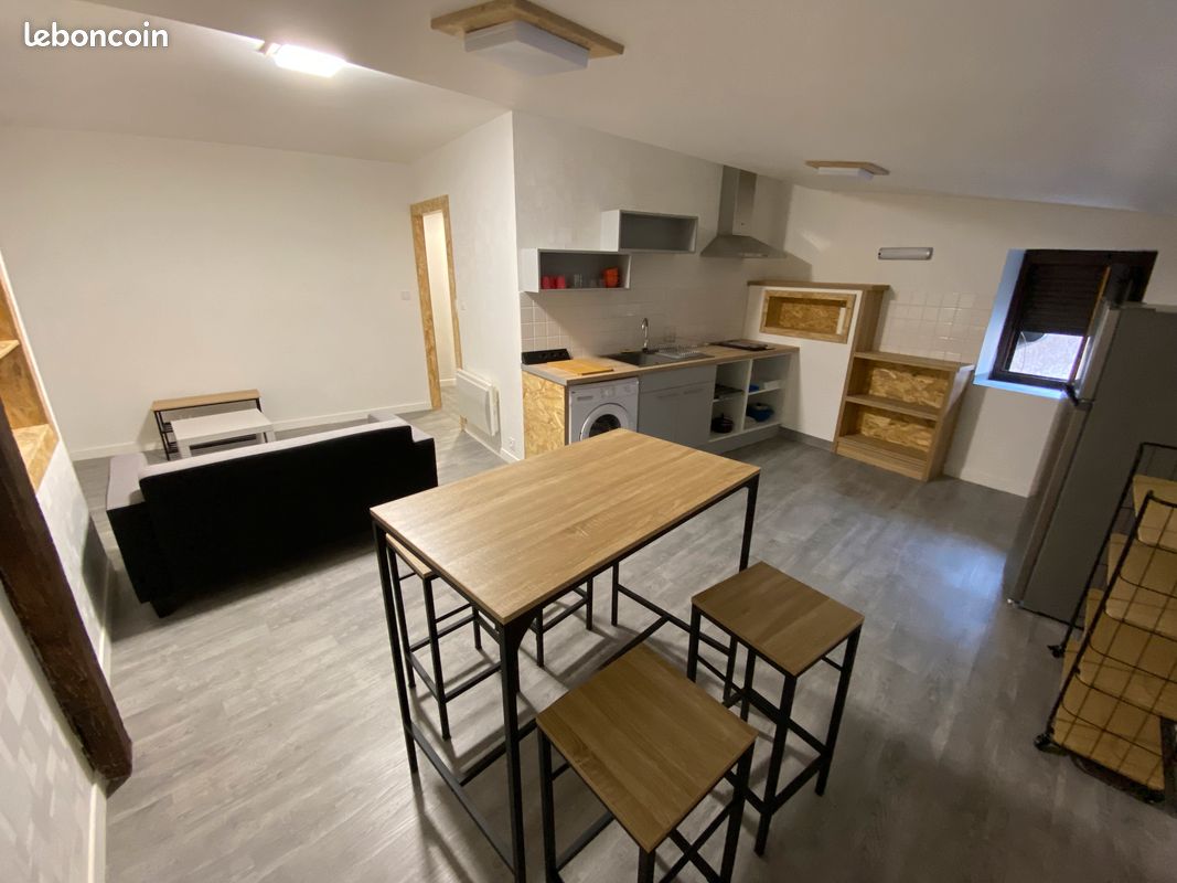 Appartement 2 pièces 45 m² · à Aurillac · 45 m² · 490 €