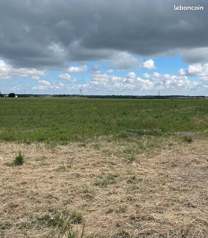 Terrain à bâtir de 425 m2 au prix de 119000 à SAINT-GEORGES-DE-DIDONNE (17) · 119 000 €