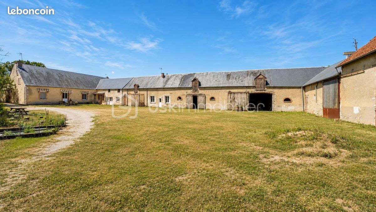 Maison 10 pièces 320 m² · à Oison · 320 m² · 427 000 €