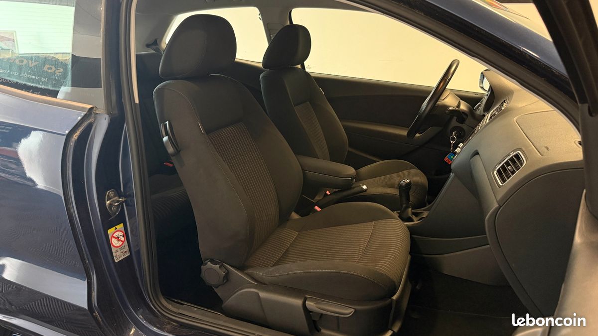 VOLKSWAGEN POLO 1.4 85 SPORT LINe (image 28)