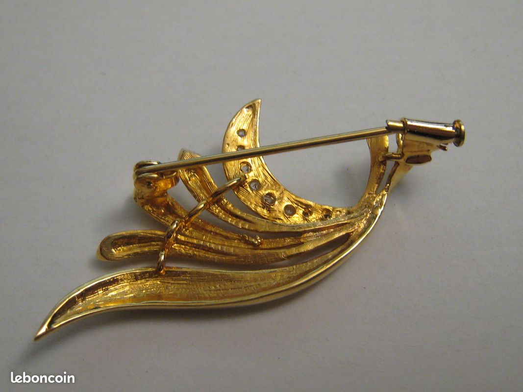 Broche Ancienne Fantaisie - Sans Marque - Occasion En Très Bon Etat (TBE) - Commentaire Vendeur : TRES BON ETAT