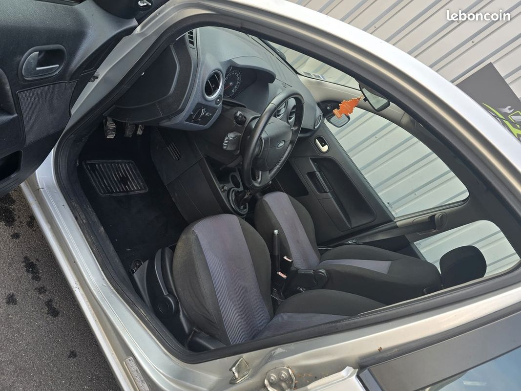 Ford Fusion 1.4 tdci ( Dans l'état ) (image 15)
