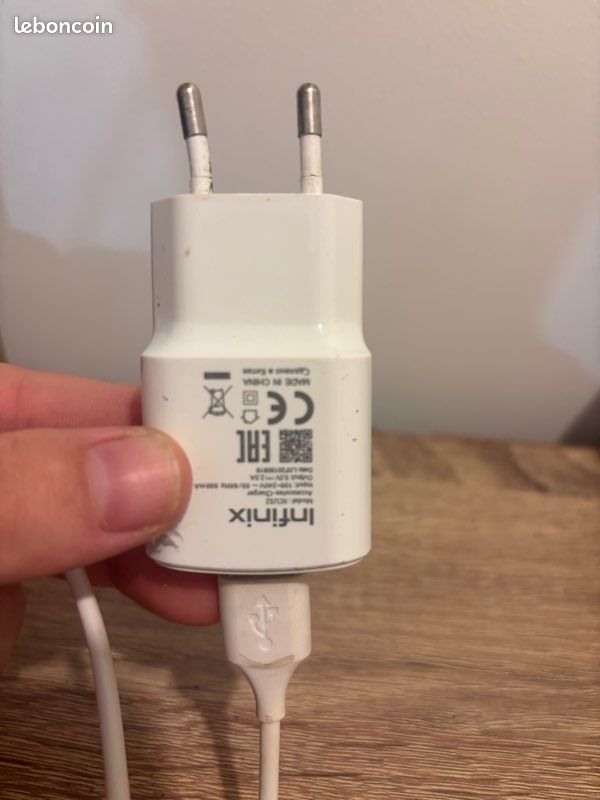 Chargeur infinix d’origine (image 1)