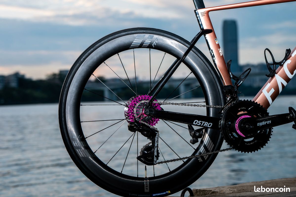 Marvel Roues de vélo de route en carbone 82C 700V avec ein sur jante