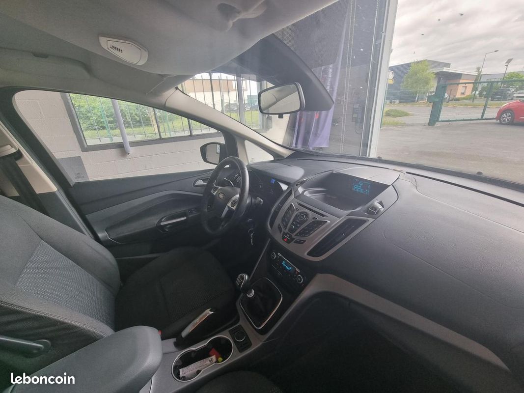 Ford c-max 1.6 tdci 95 edition (image 2)