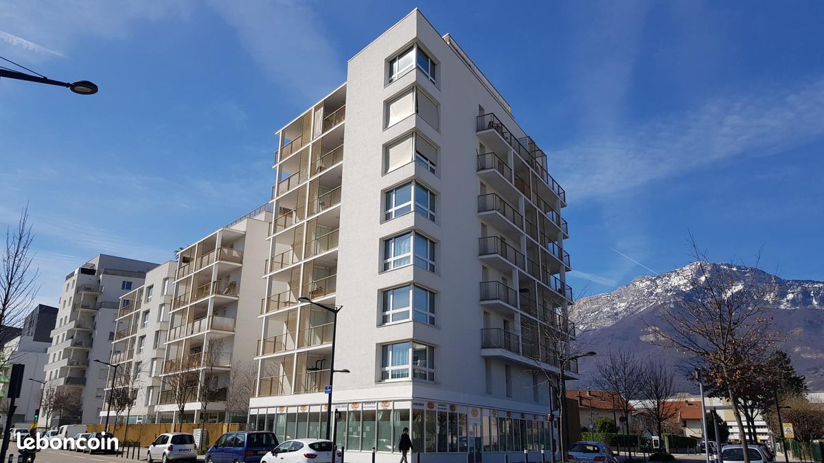 Appartement 4 pièces 79 m² · à Grenoble · 79 m² · 1 025 €