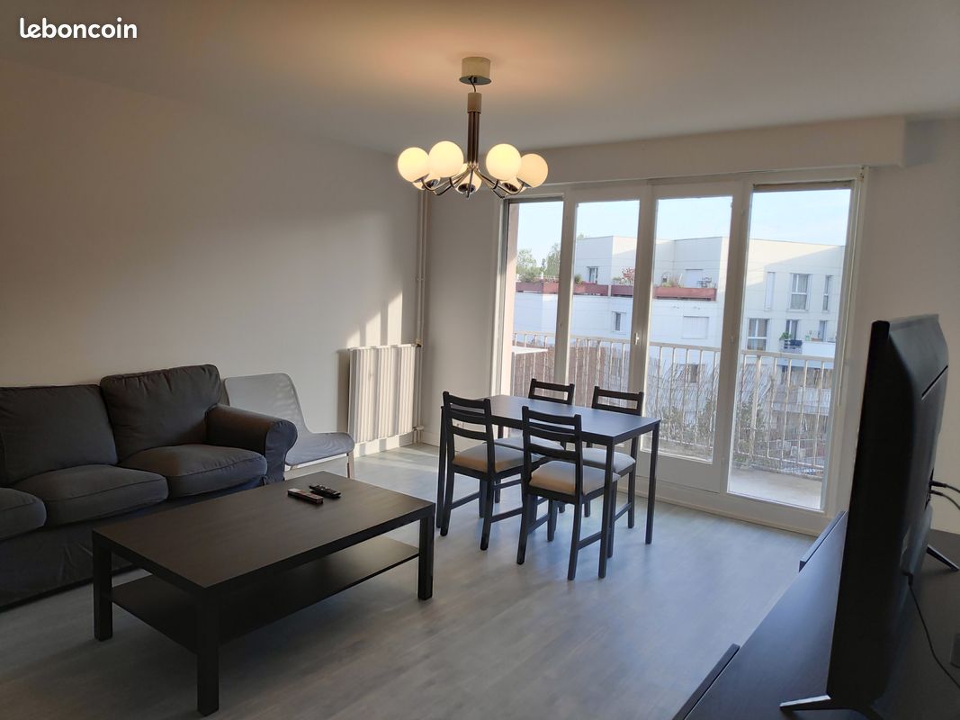 Appartement 5 pièces 12 m² · à Évry-Courcouronnes · 12 m² · 510 €