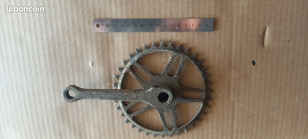 Couronne 48 dents int. 81mm Mobylette - Pieces Pour Mobylette Ancienne