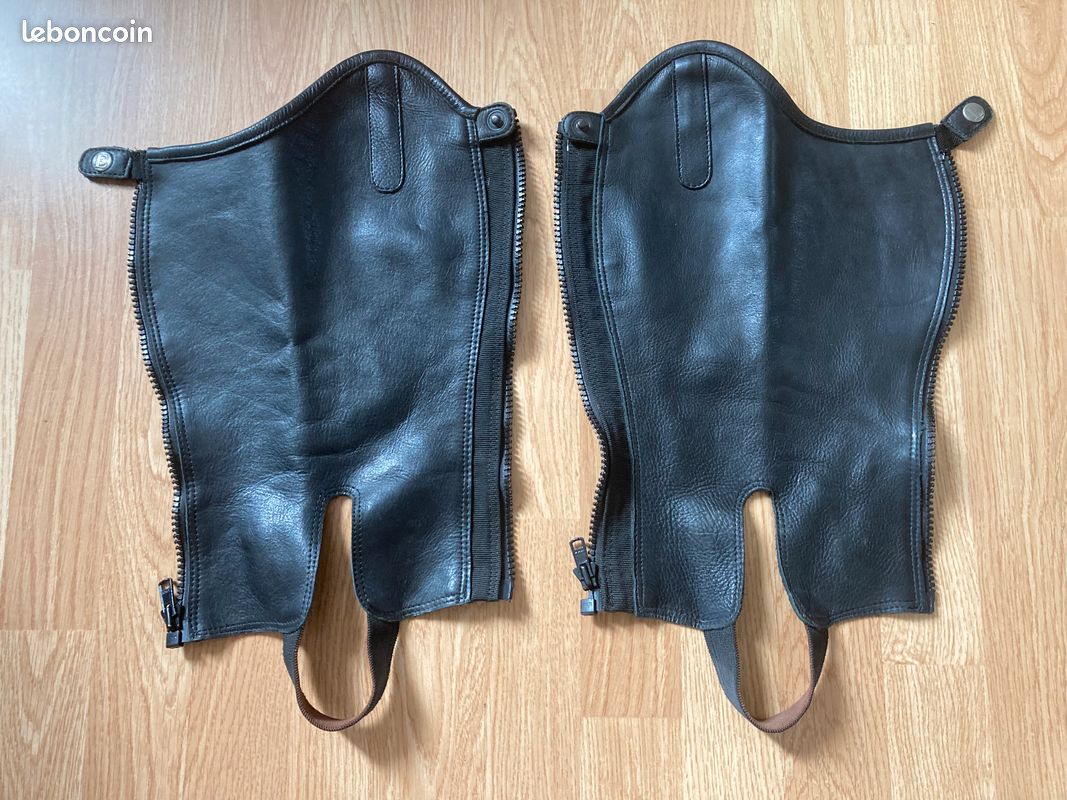chaps en cuir ancien de nombreux trou chaps en cuir ancien de nombreux trou