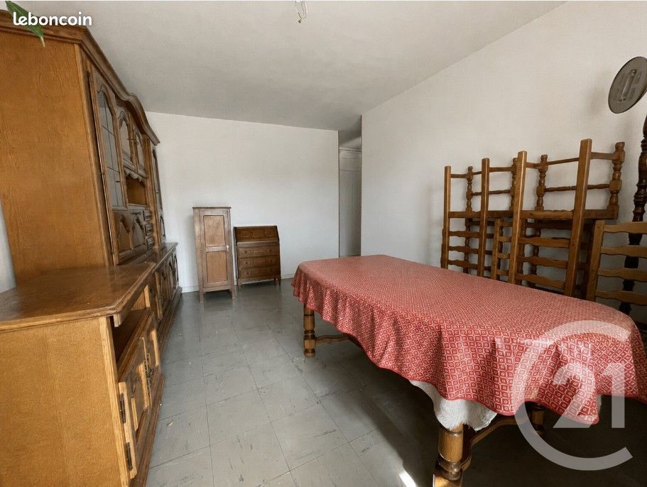 Appartement 4 pièces 86 m² · à Marseille · 86 m² · 80 000 €