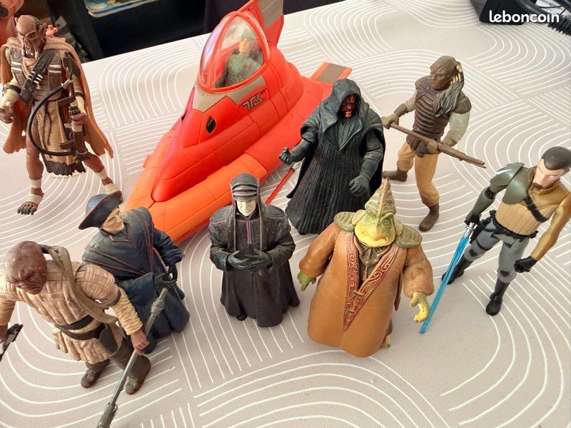 Lot De 9 Figurines Star Wars Vintage + Vaisseaux - Collection Rétro à Compléter !