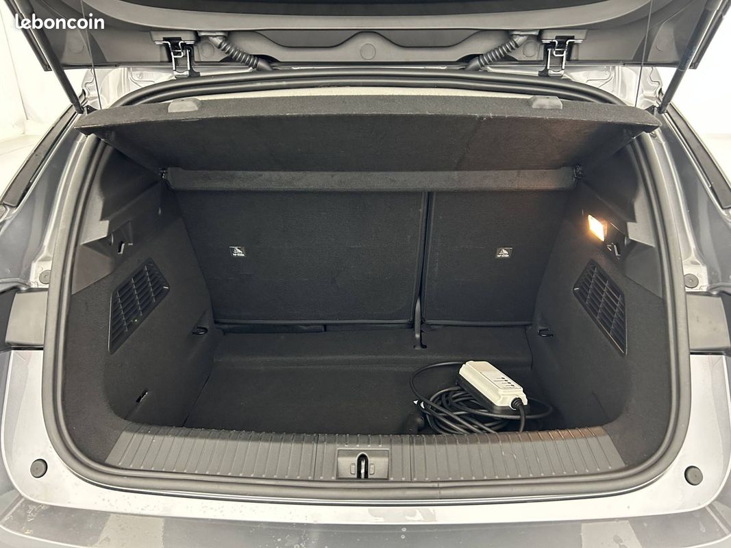 RENAULT Megane E-Tech EV60 220 ch super charge Equilibre (image 18)