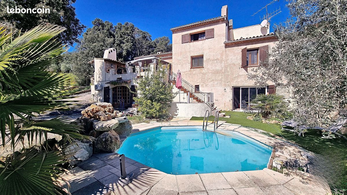 Appartement 3 pièces 42 m² · à Trans-en-Provence · 42 m² · 145 000 €