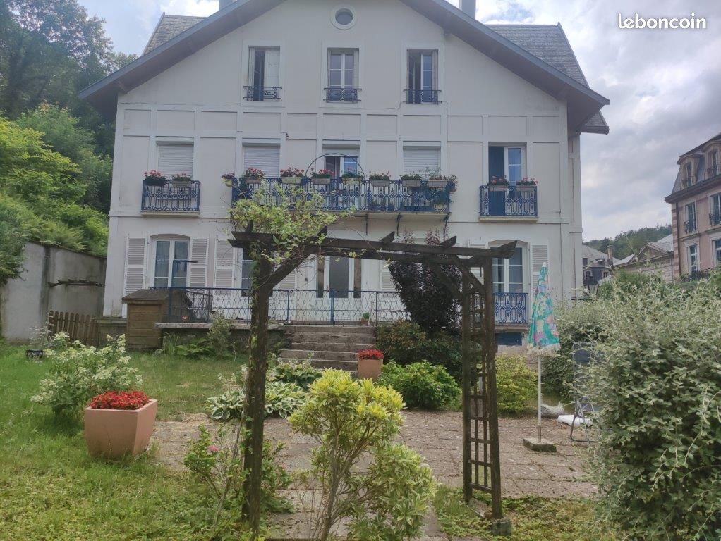 Appartement 6 pièces 137 m² · à Plombières-les-Bains · 137 m² · 145 000 €