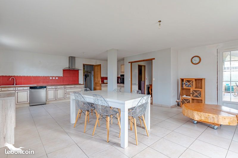 Maison 4 pièces 110 m² · à Arbanats · 110 m² · 317 700 €