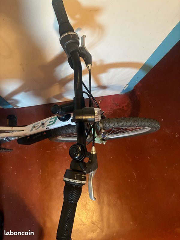 Vélo VTT ado 26 pouces (image 7)