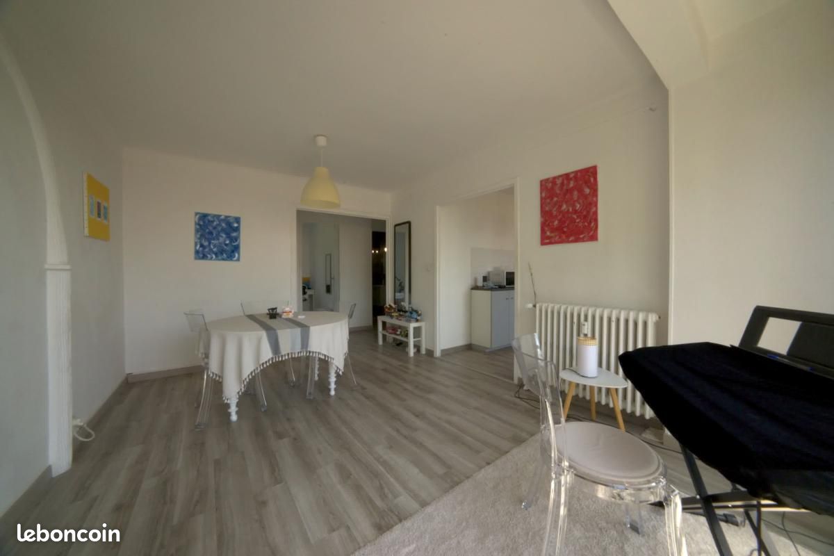 Appartement 5 pièces 80 m² · à Aix-en-Provence · 80 m² · 1 393 €/mois