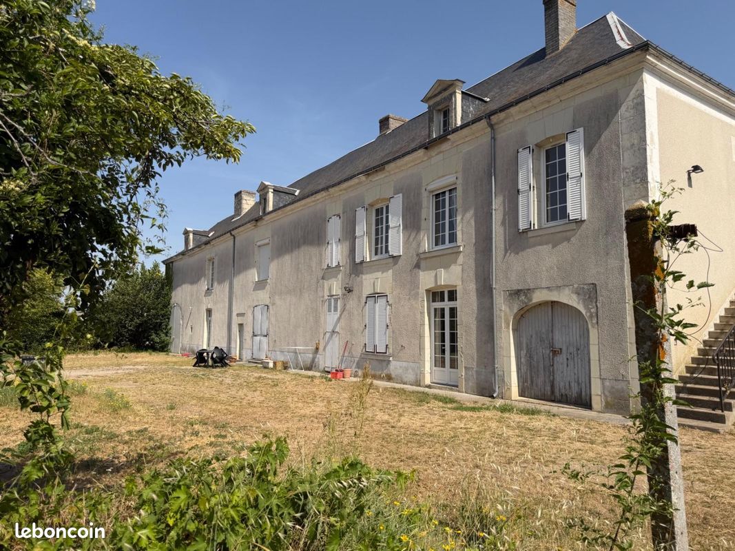 Immeuble 15 pièces 500 m² · à Chinon · 500 m² · 399 200 €