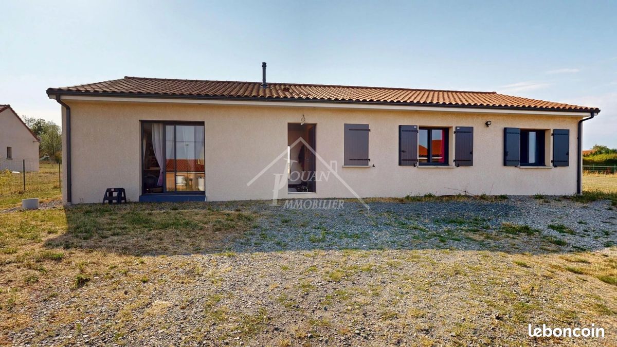 Maison 6 pièces 117 m² · à Ébreuil · 117 m² · 243 800 €