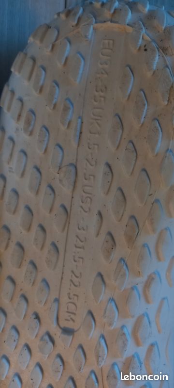Gilet de sauvetage et chaussures d'eau enfant (image 4)