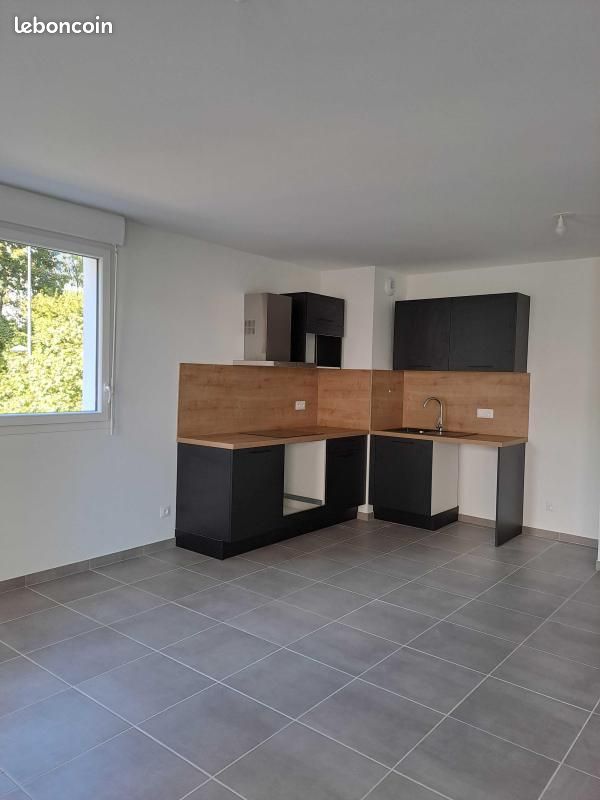 Appartement 4 pièces 85 m² · à Grenoble · 85 m² · 926 €/mois