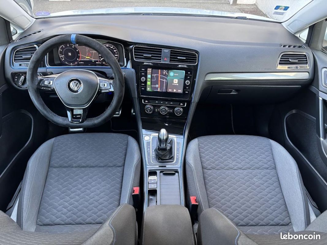 Volkswagen golf 1.5tsi 130ch - connect evo - dsg7 - carplay - digital (image 13)