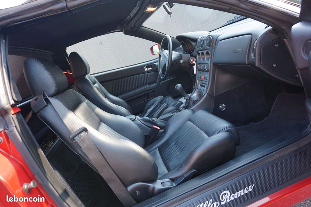 Alfa Romeo Spider 916 2.0 JTS 165 cv (image 5)
