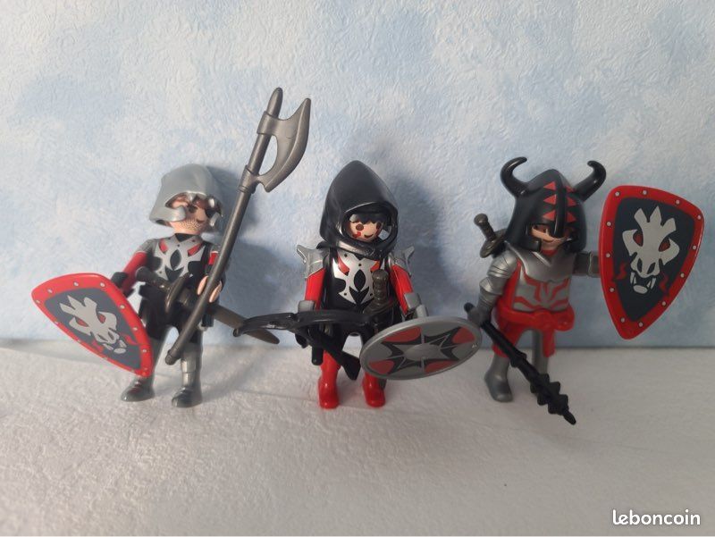3 chevaliers Playmobil 7975 (image 1)
