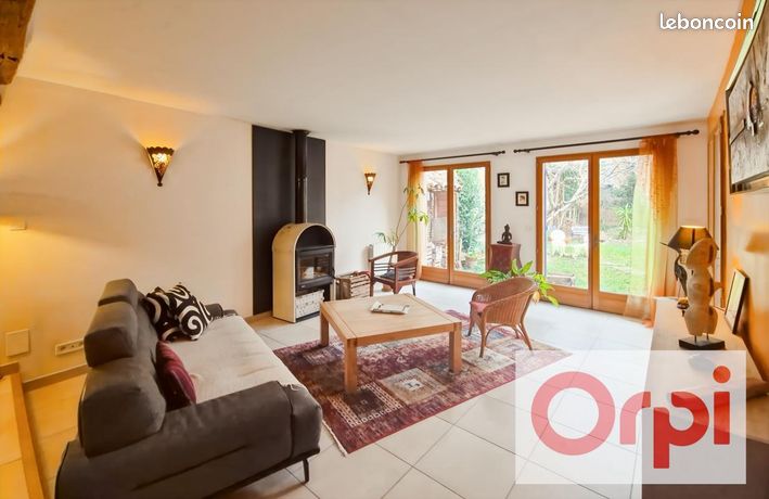 Maison 6 pièces 180 m²