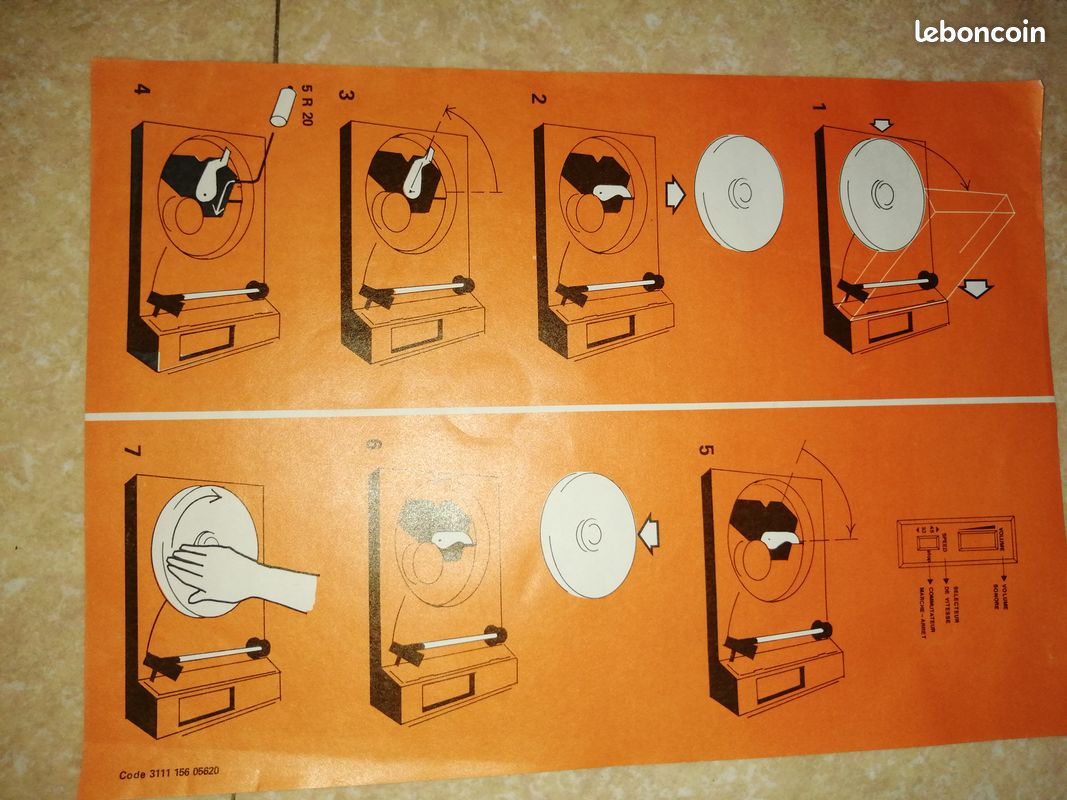Tourne disque vintage jamais servi dans son emballage (image 4)