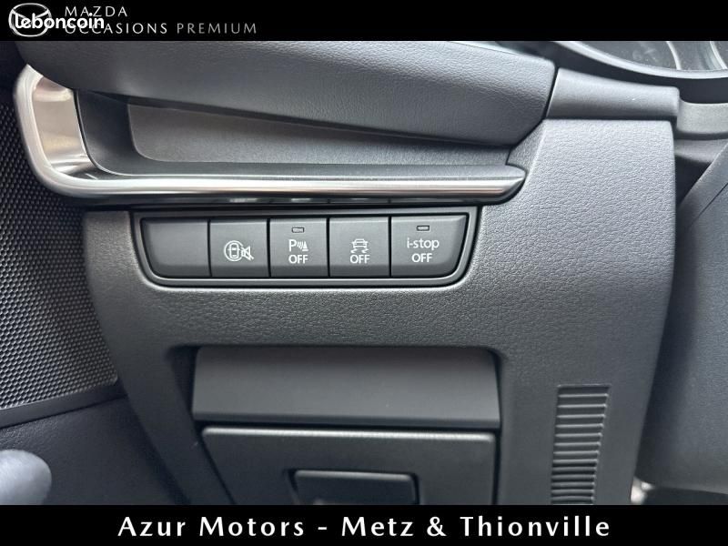 Mazda Mazda 3 2.0 e-SKYACTIV-X M-Hybrid 186ch Centre Line 2025 (image 15)
