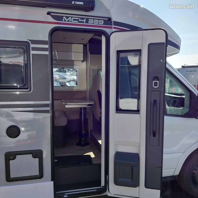 Profilé Mc Louis MC 4 SLIM 339 boite automatique lits jumeaux (image 2)