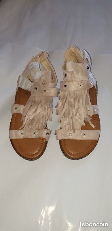 Sandales Daim Beige neuves (image 2)