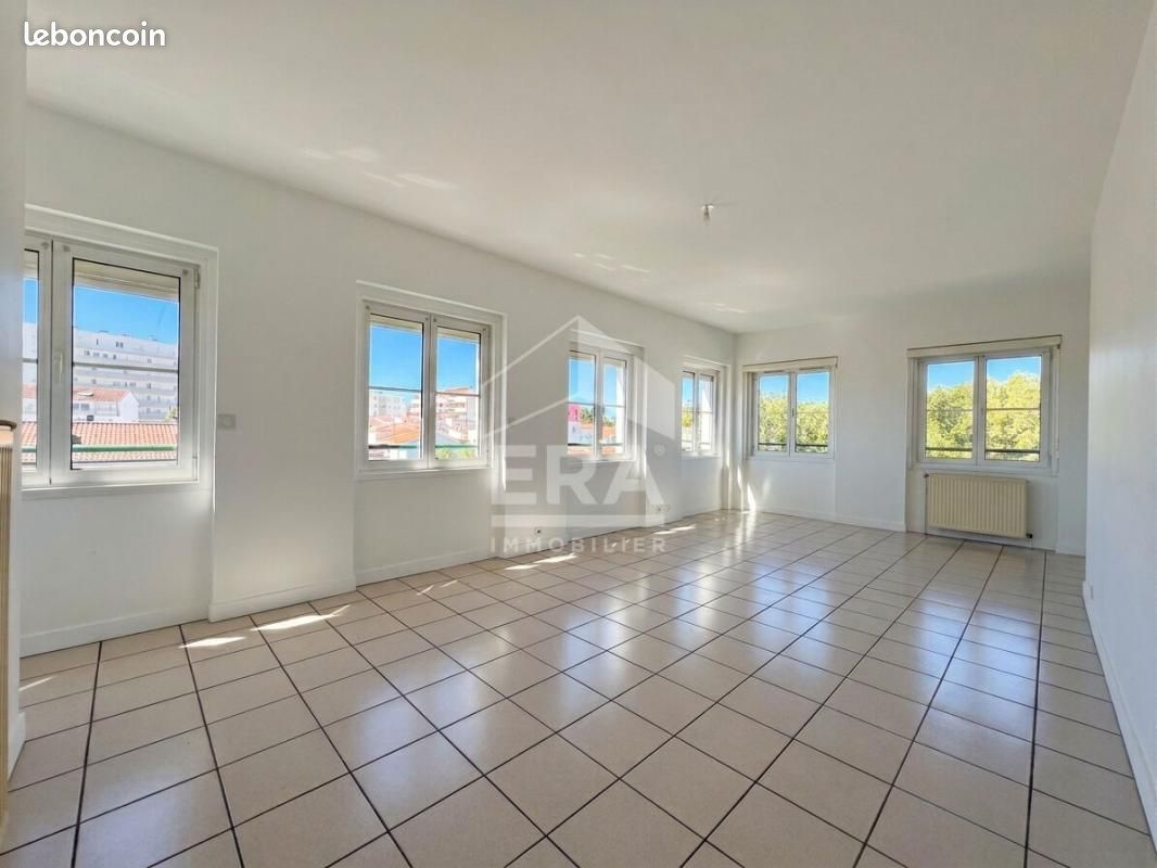 Appartement 3 pièces 67 m² · à Royan · 67 m² · 940 €/mois