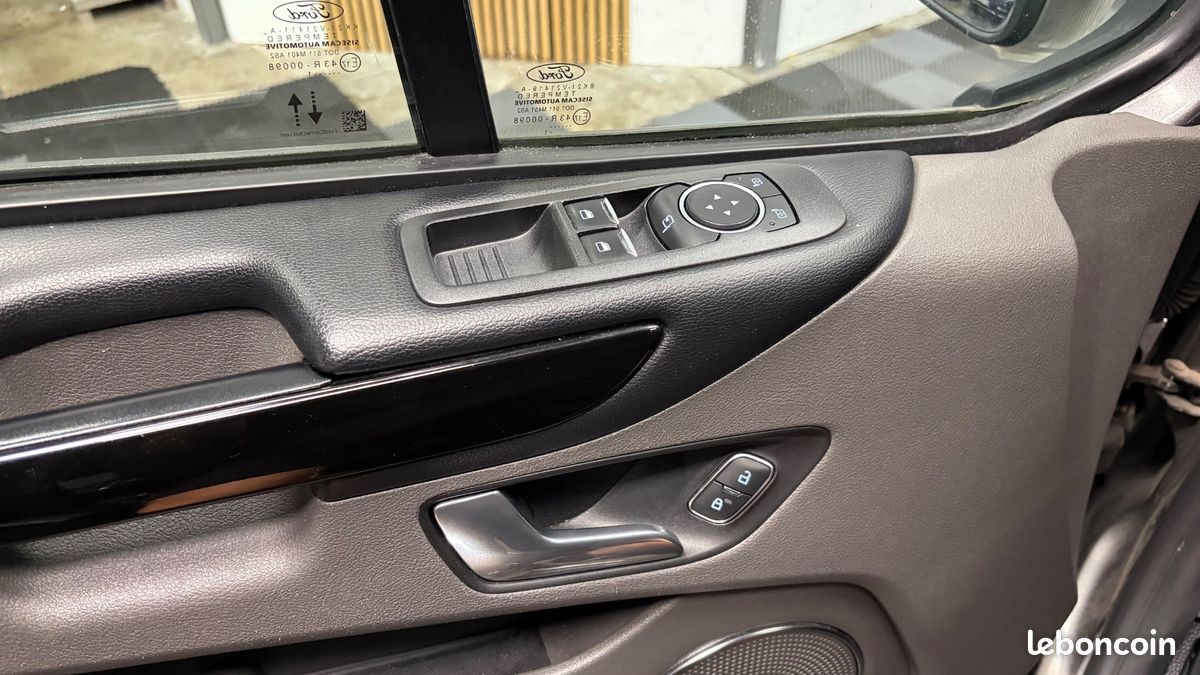 FORD TOURNEO CUSTOM COMBI 320 2.0 ECOBLUE 185 L1H1 COURT PC-TN SPORt (image 31)