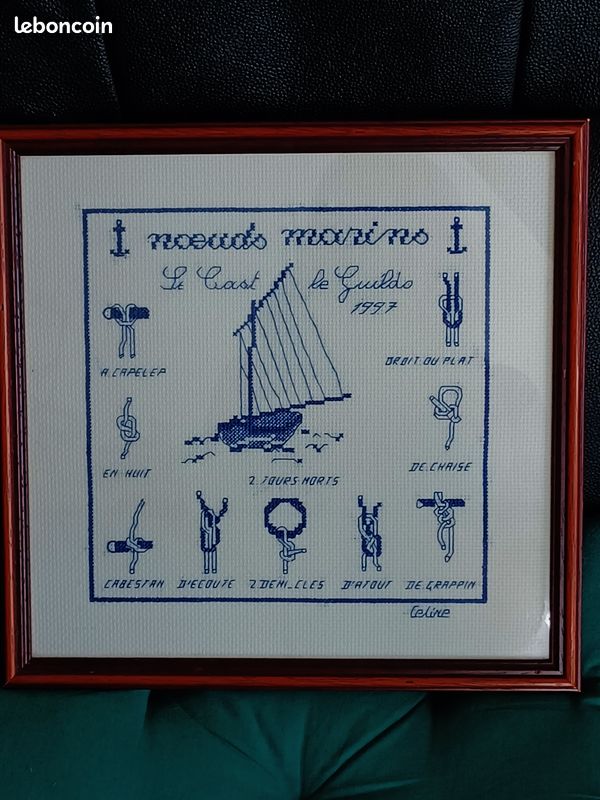 Tableau - Broderie Main sur toile Aïda - Point de croix -Sous verre - 28cm X 29cm – Noeuds marins – Vintage (image 1)